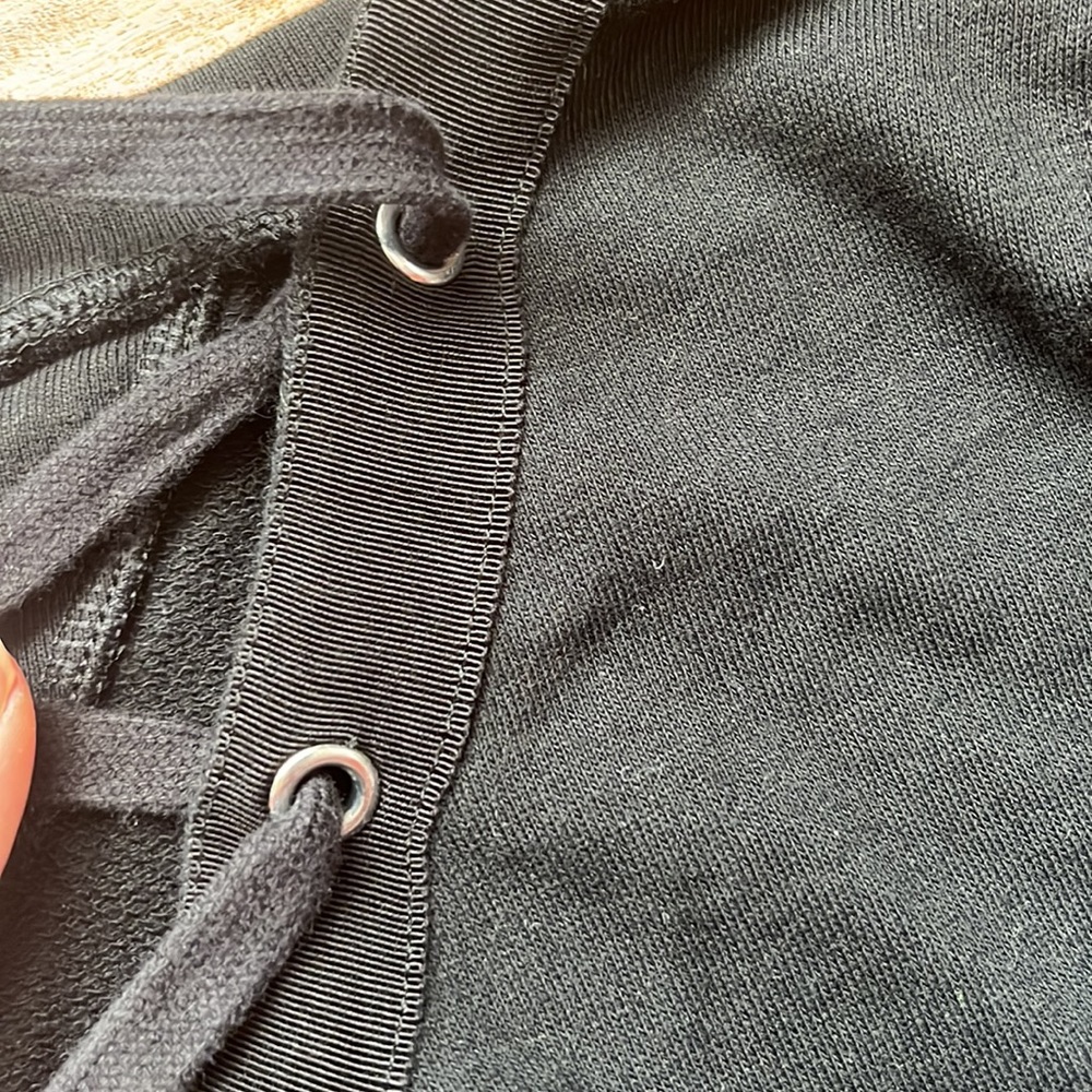 EUC Gap long sleeve, corset, back sweatshirt - Picture 11 of 14